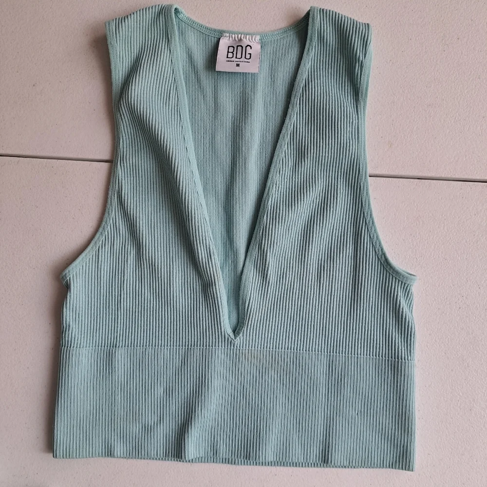Stylish Green Women's Tops Bundle - Picture 9 of 9